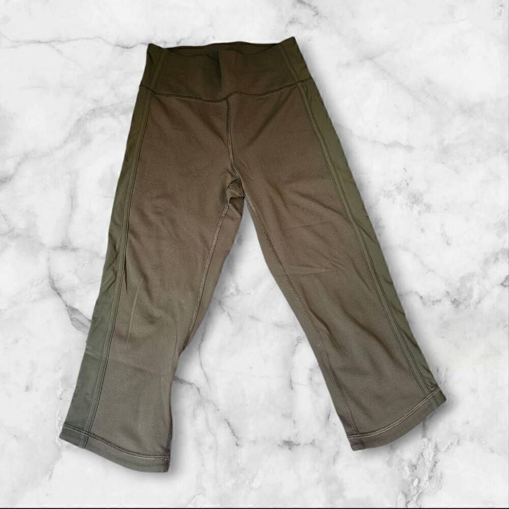 Lululemon Size 4 Green Leggings 15"